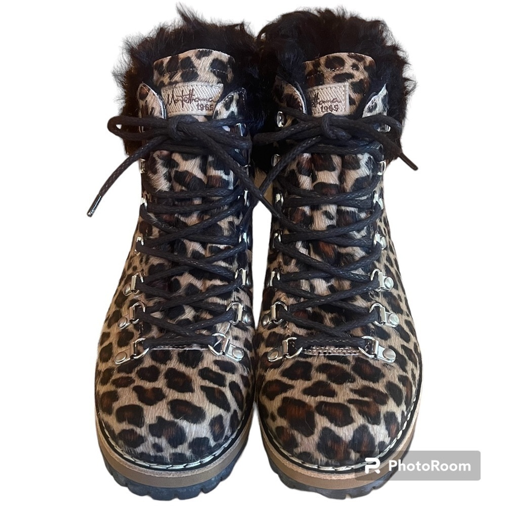Leopard Print Lace-Up Women's Boots with Faux Fur Trim